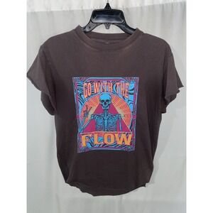 Pebby Forevee Women's Go With The Flow Skeleton Slit Raw Hem T-Shirt Size Small